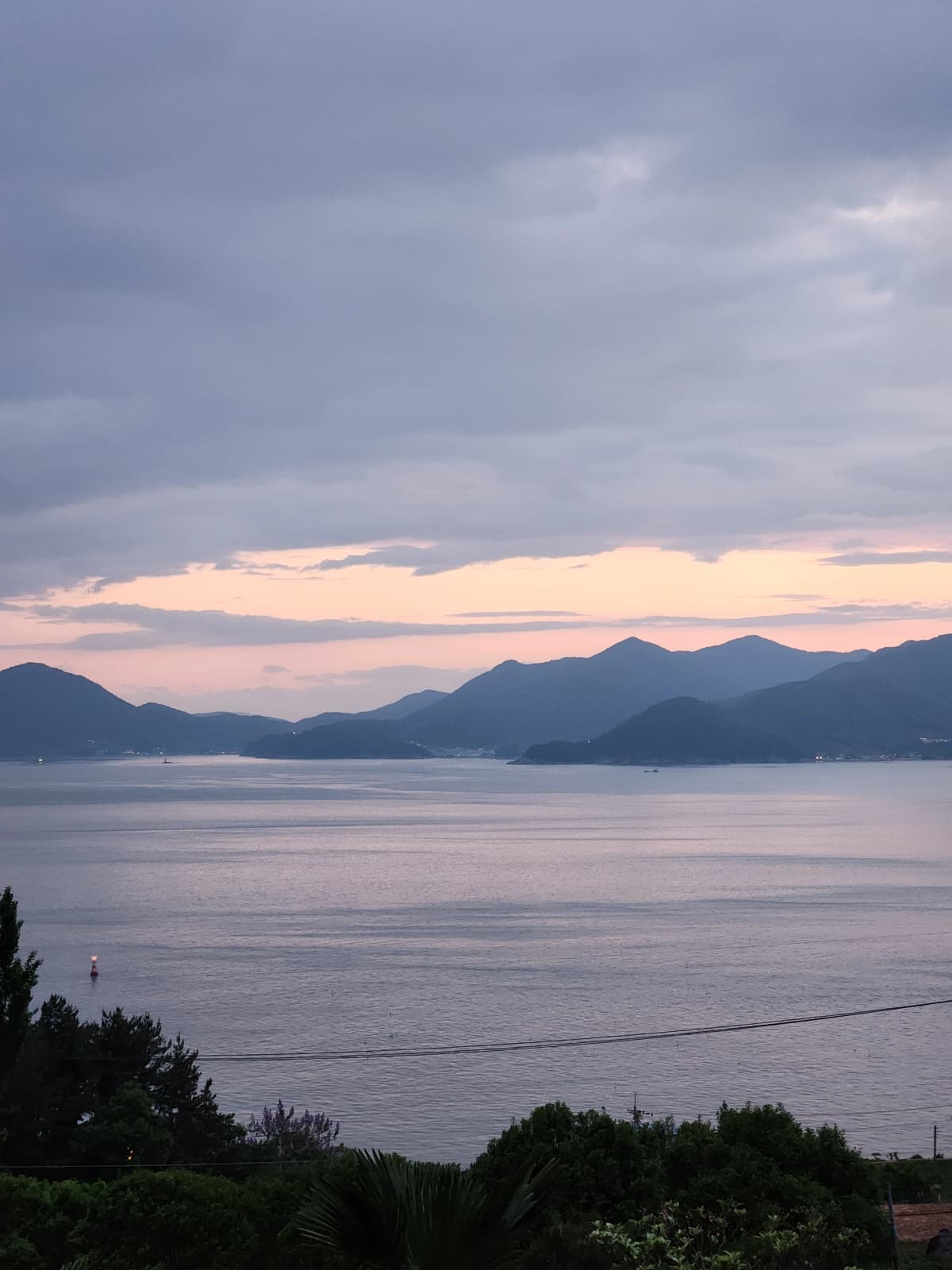 하늘빛바다펜션 봄 저녁 노을 바다